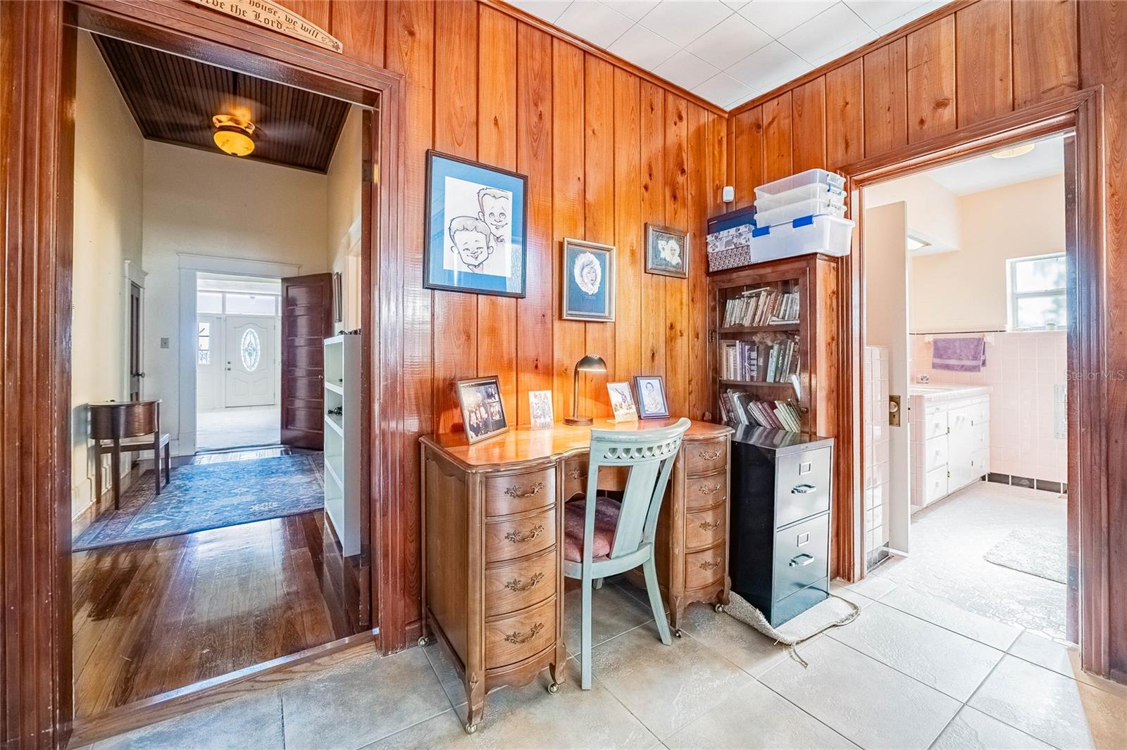 Image 31 of 68 For 102 Lakeshore Boulevard