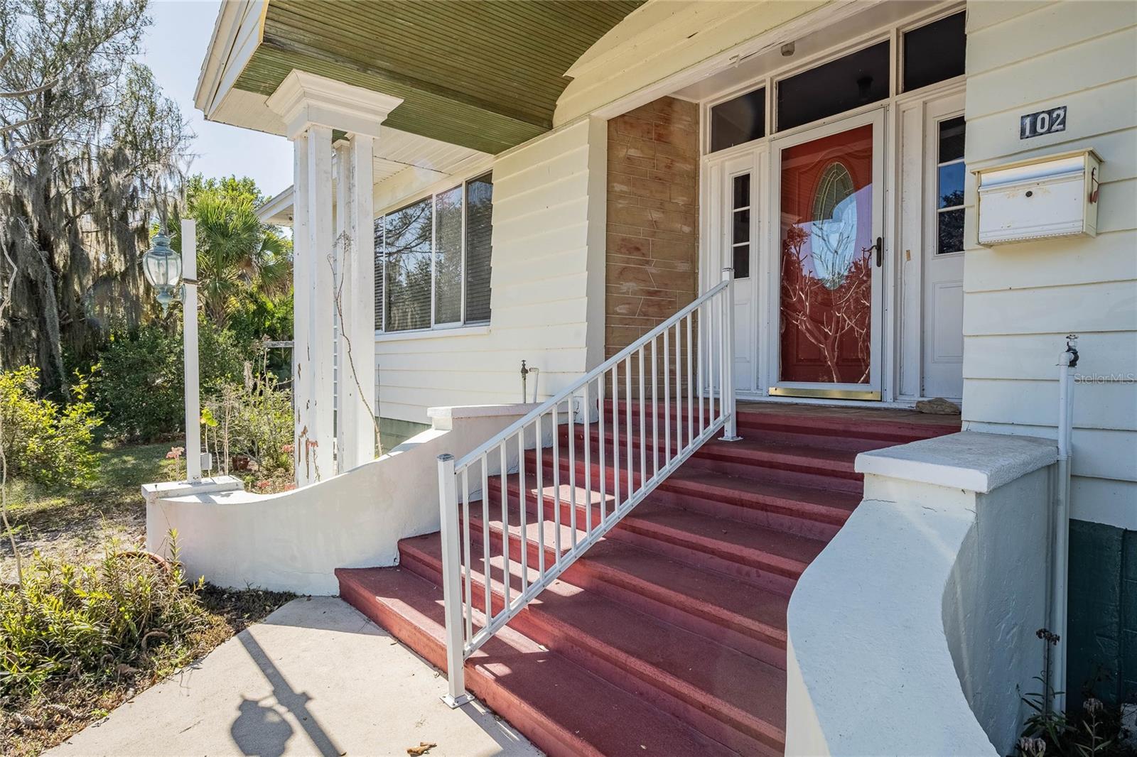 Image 4 of 68 For 102 Lakeshore Boulevard