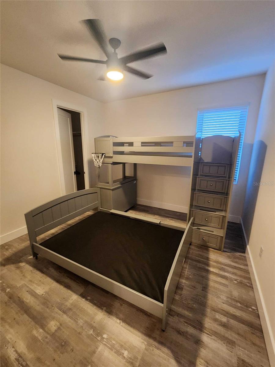 Image 12 of 20 For 3615 Anderson Avenue