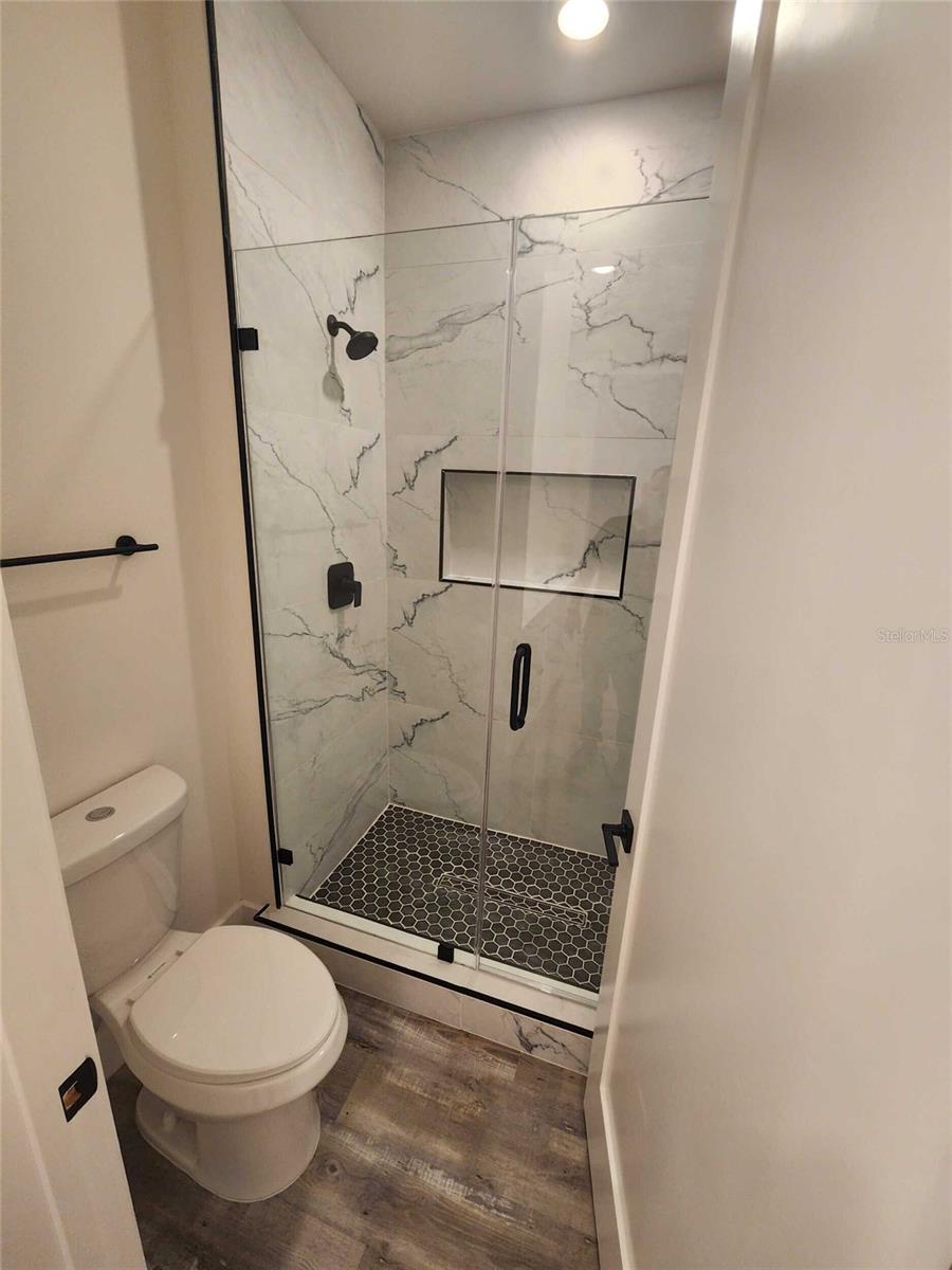 Image 15 of 20 For 3615 Anderson Avenue