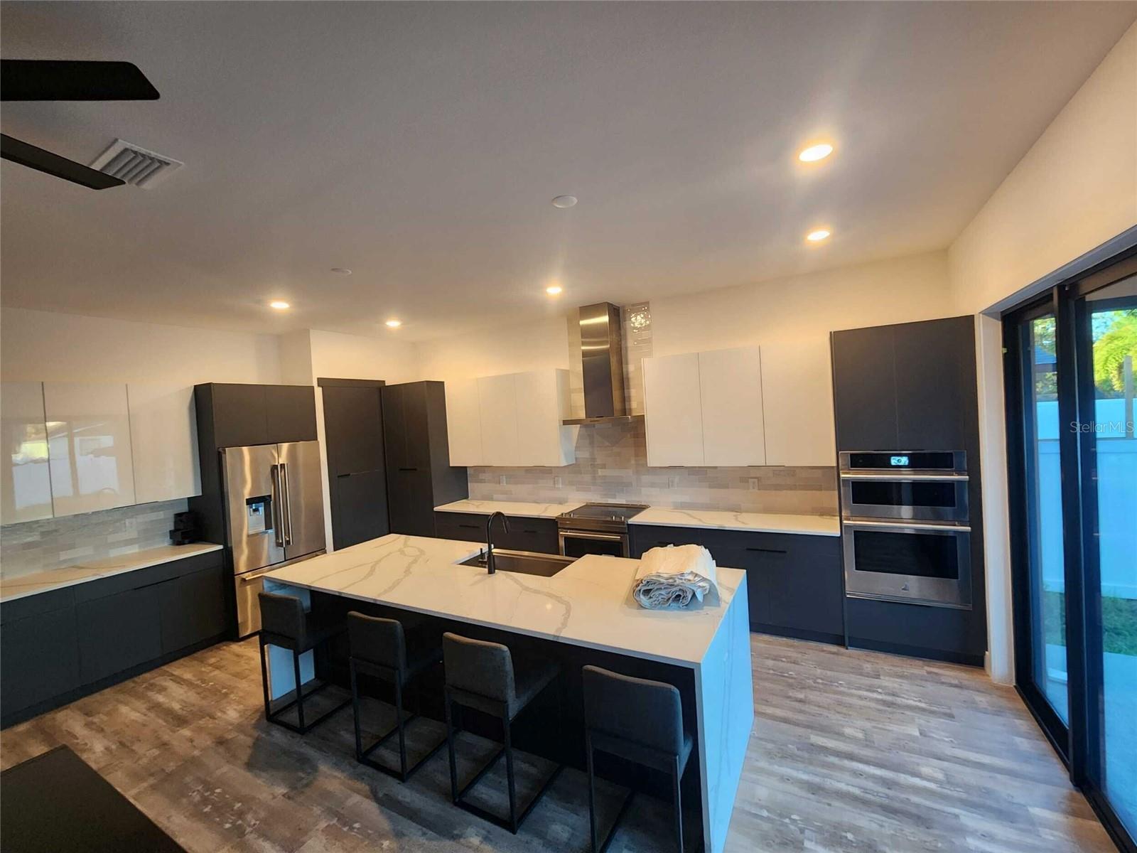 Image 2 of 20 For 3615 Anderson Avenue