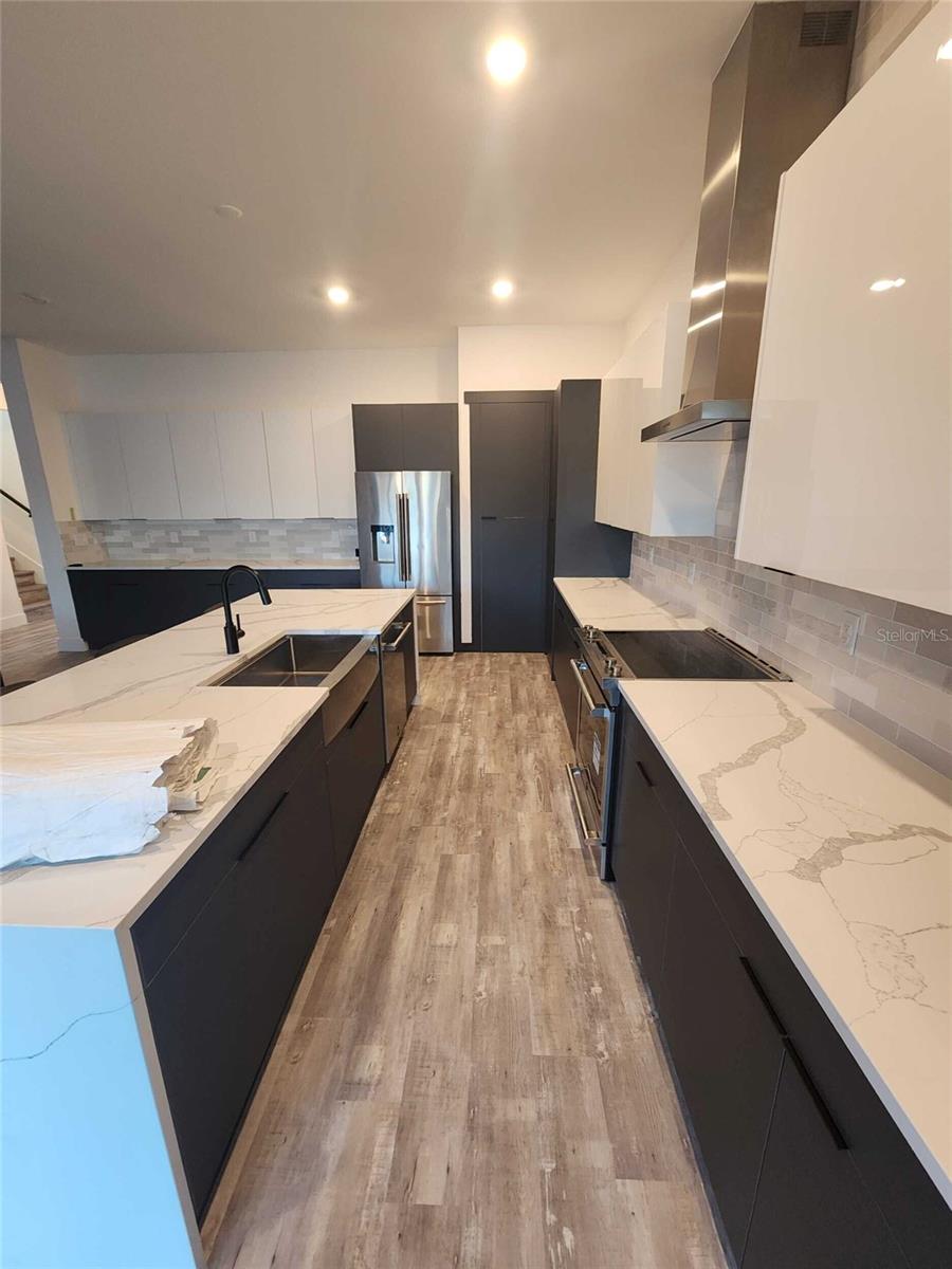 Image 4 of 20 For 3615 Anderson Avenue