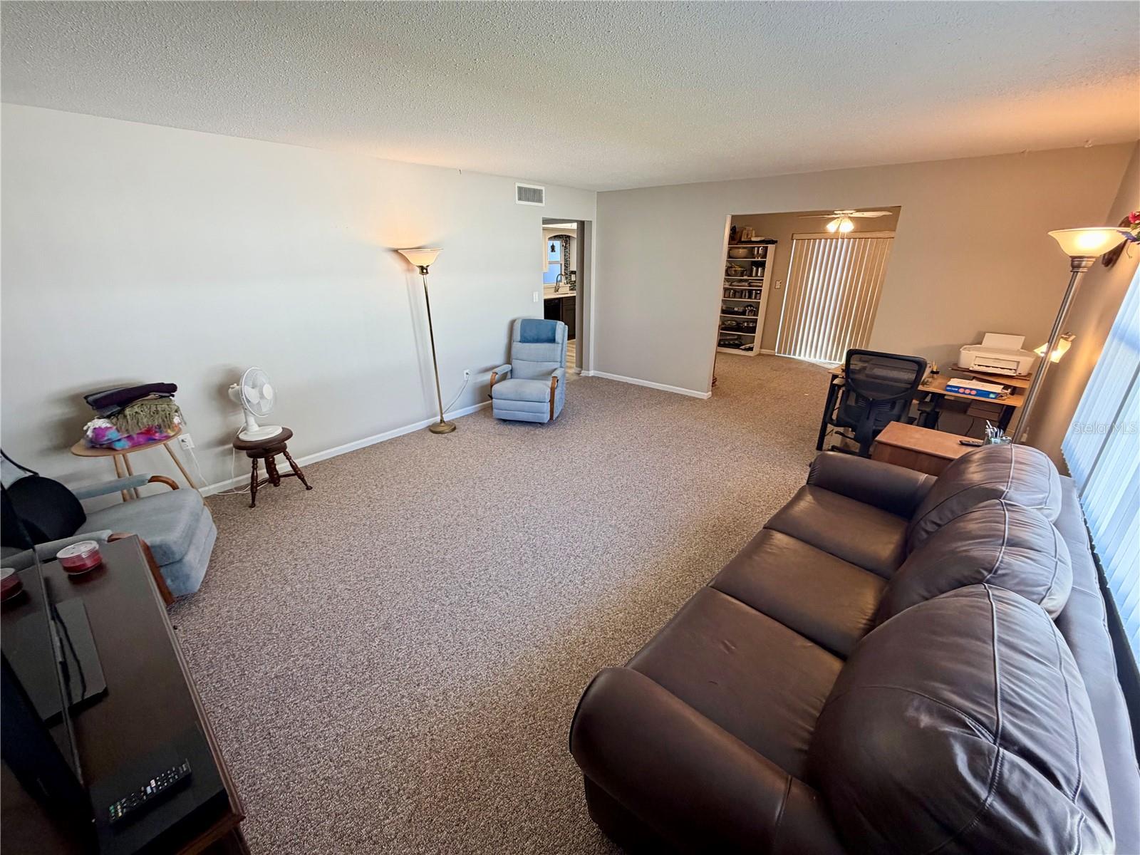 Image 13 of 34 For 515 Cameo Drive