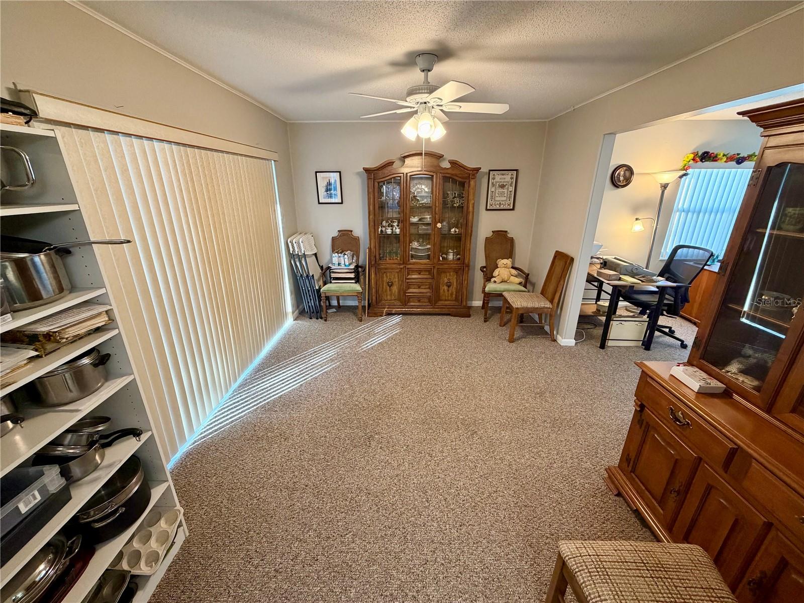 Image 21 of 34 For 515 Cameo Drive