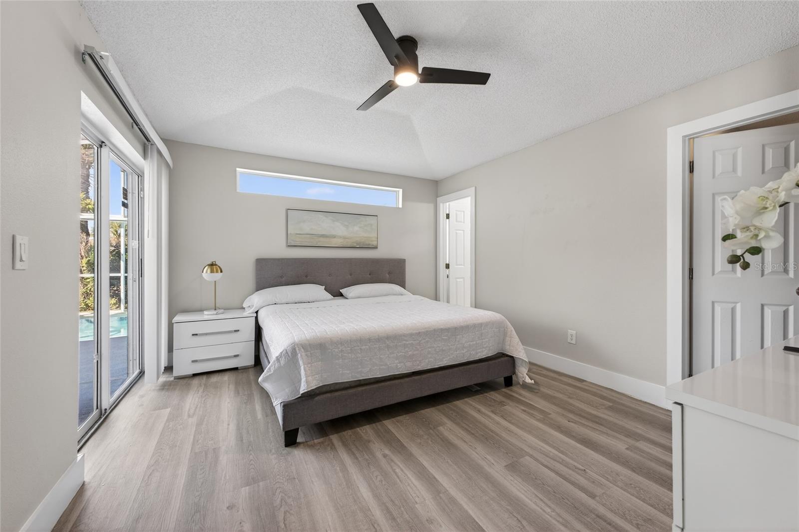 Image 20 of 47 For 2212 Mallory Circle