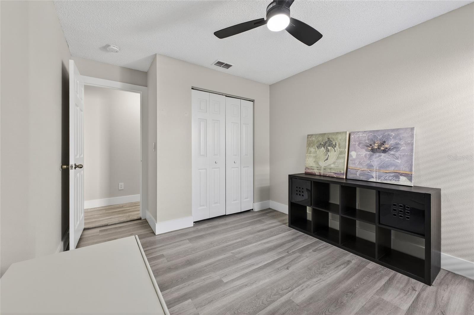 Image 30 of 47 For 2212 Mallory Circle