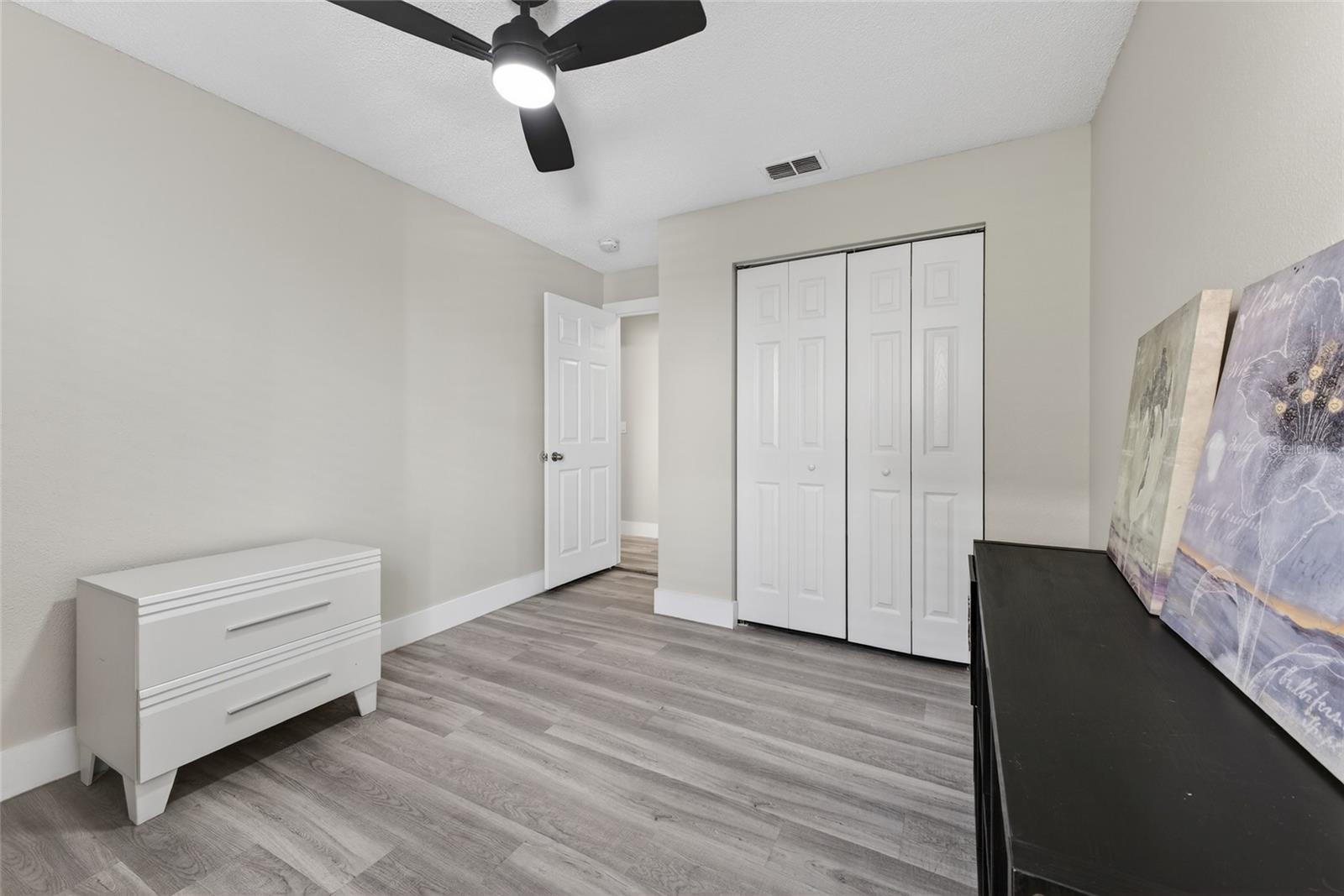 Image 31 of 47 For 2212 Mallory Circle