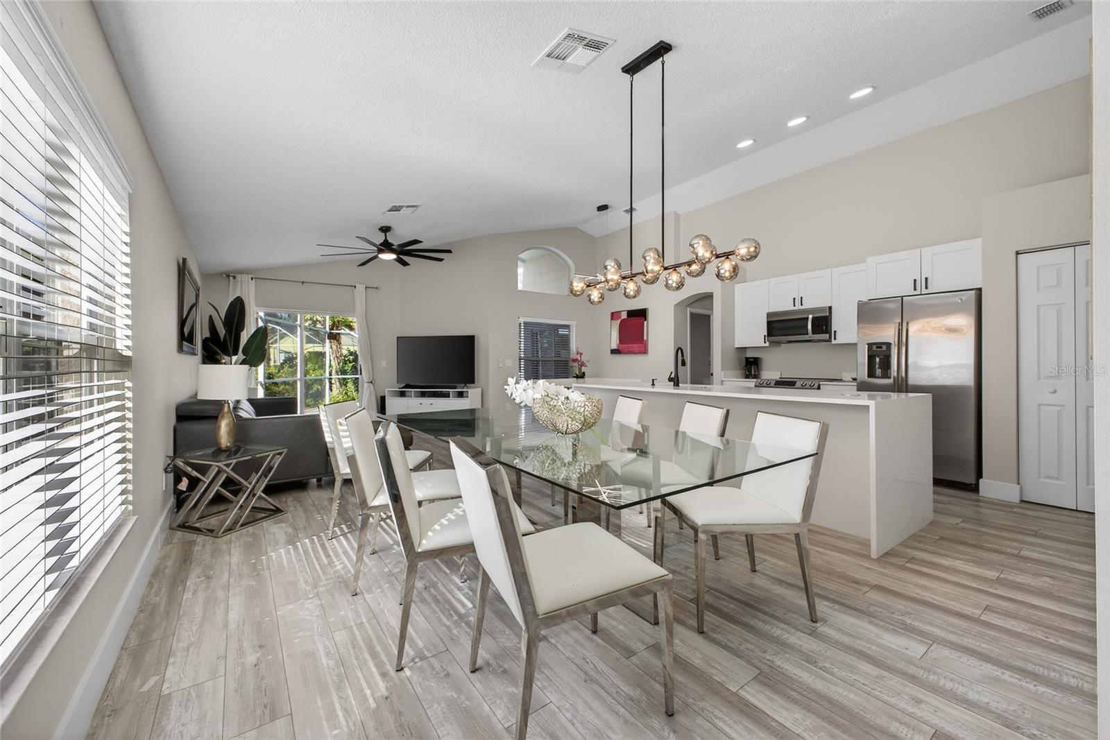 Image 9 of 47 For 2212 Mallory Circle