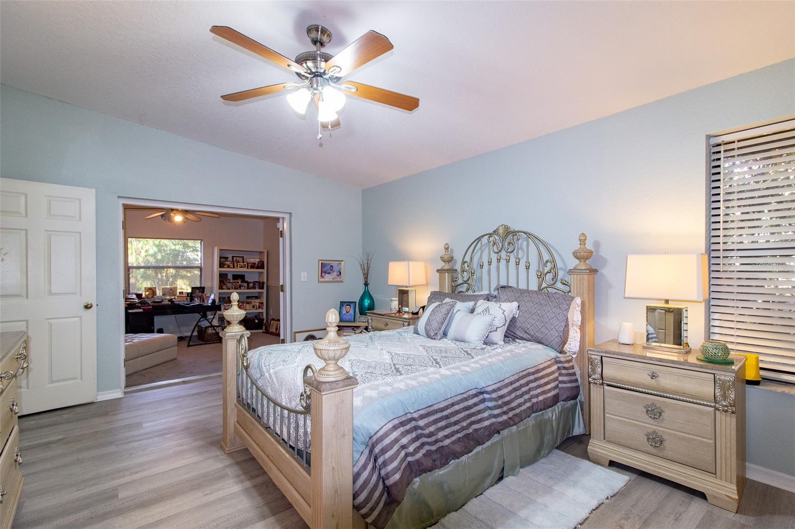 Image 16 of 37 For 2124 Glen Heights Place