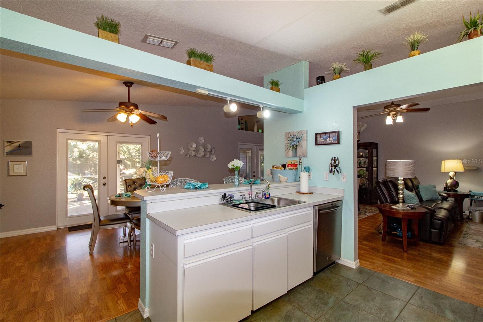 Image 30 of 37 For 2124 Glen Heights Place