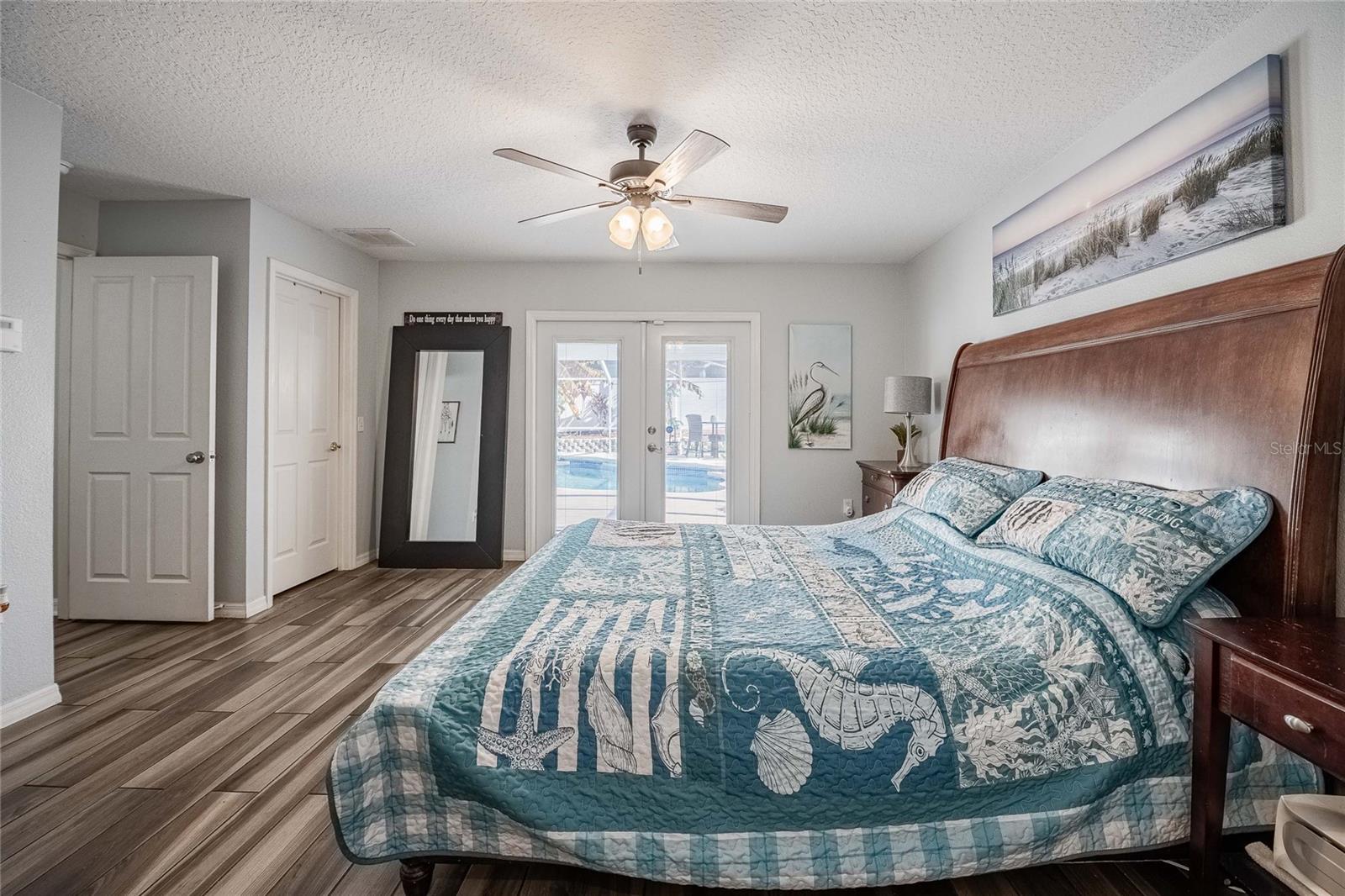 Image 26 of 38 For 5837 Manchester Drive W