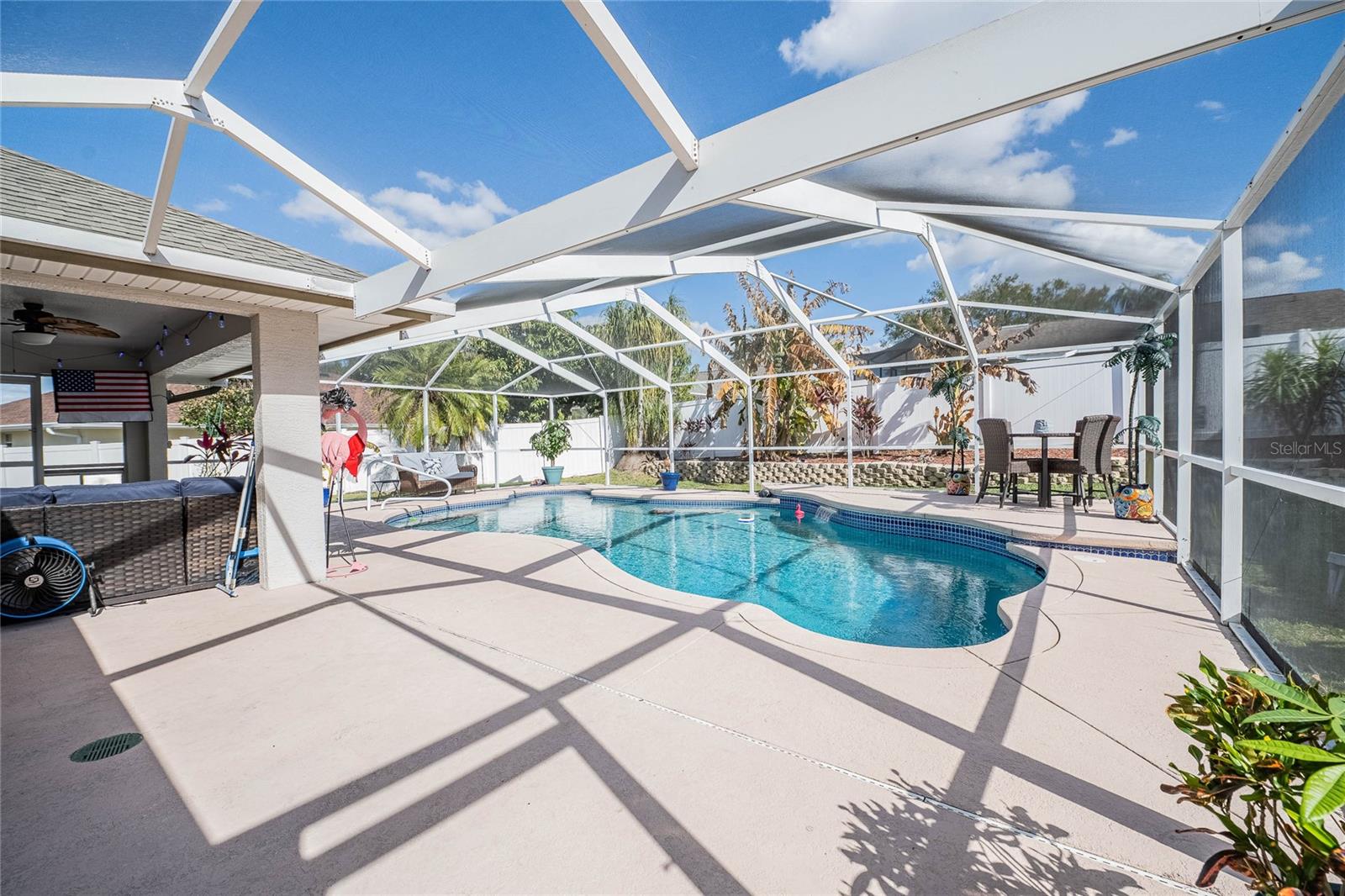 Image 32 of 38 For 5837 Manchester Drive W