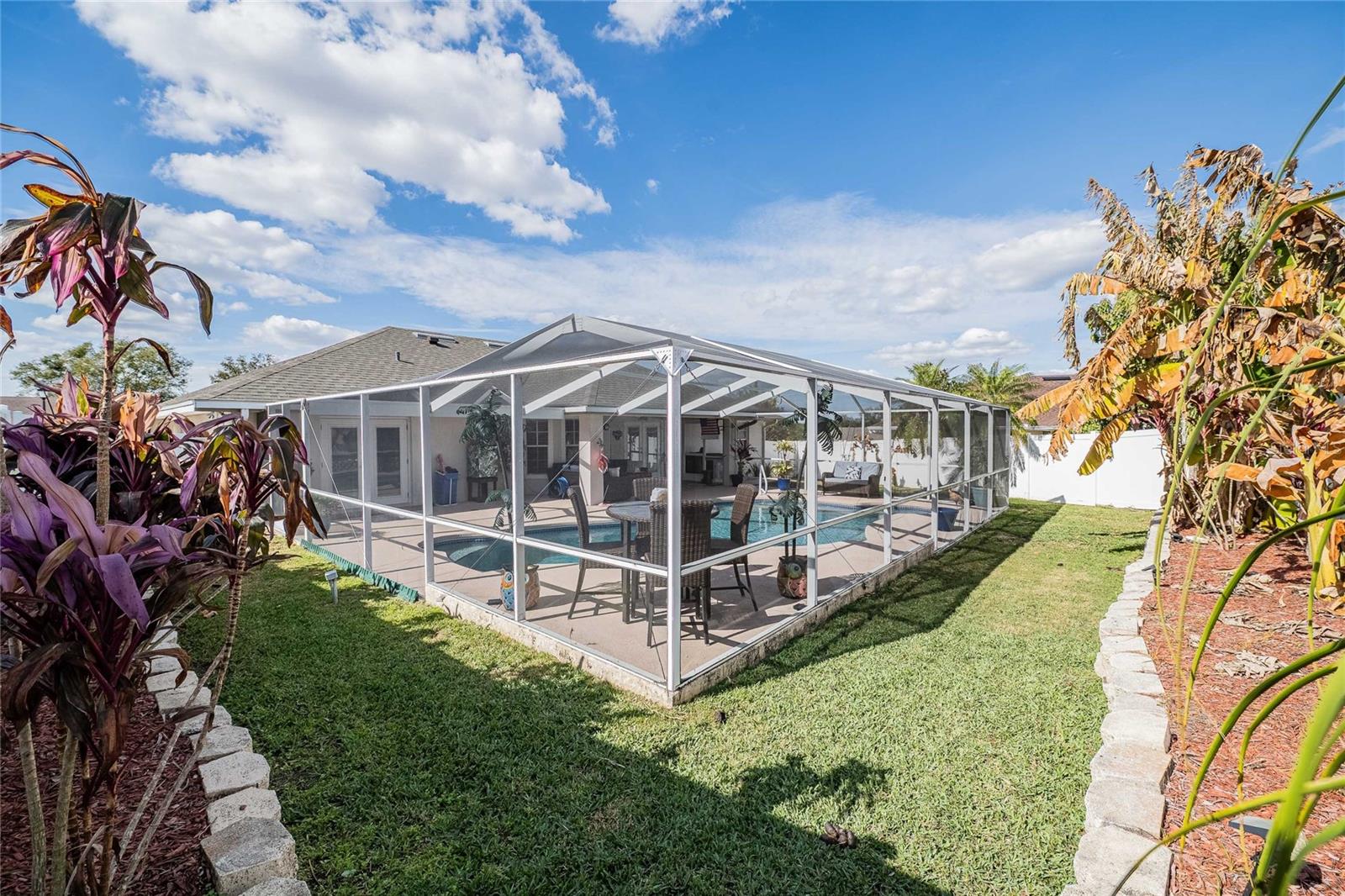 Image 33 of 38 For 5837 Manchester Drive W