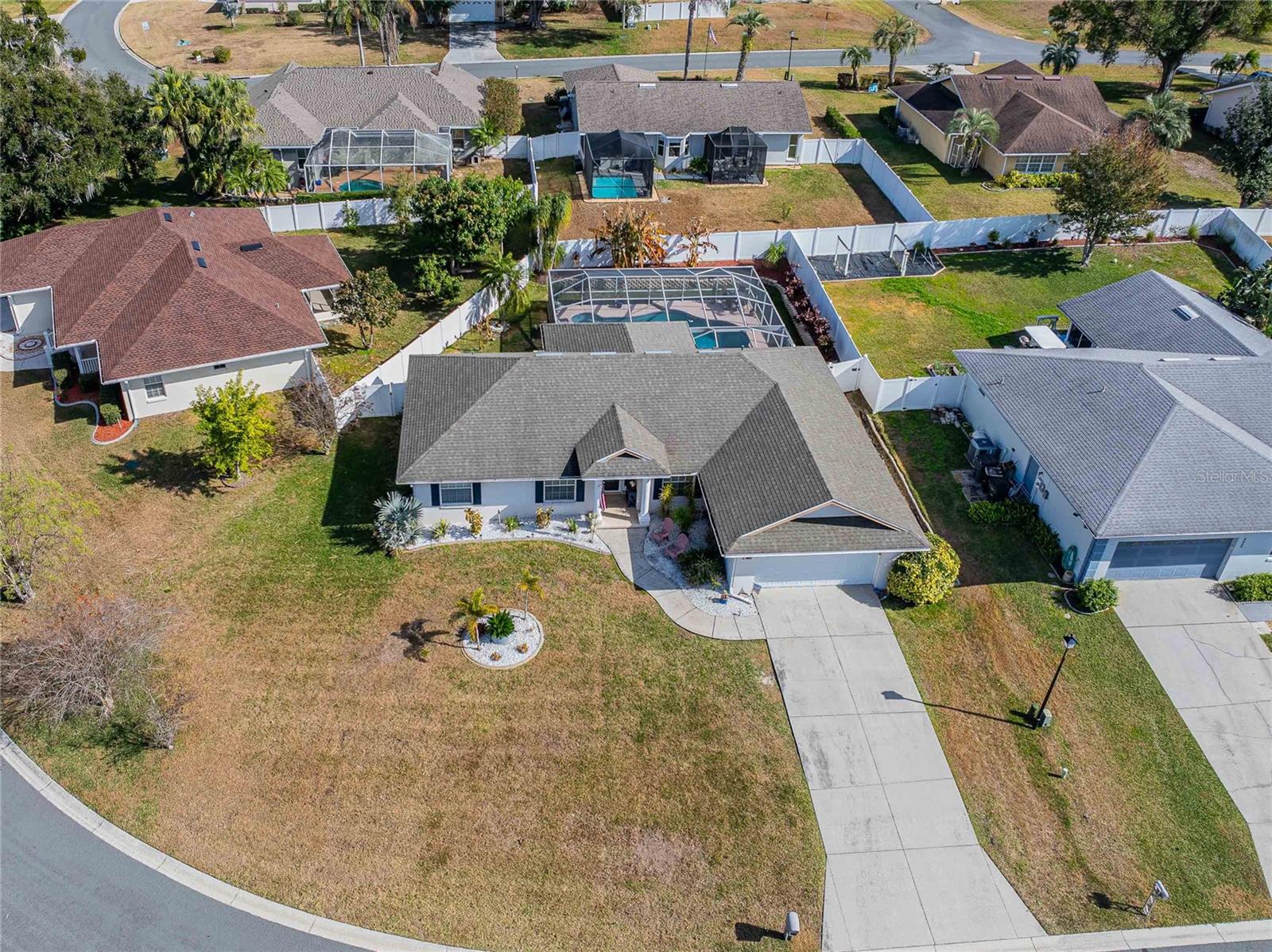 Image 7 of 38 For 5837 Manchester Drive W