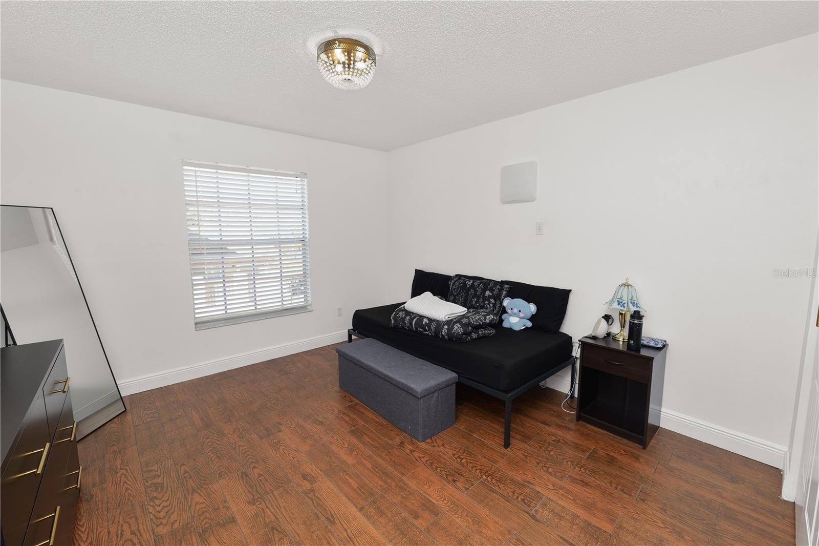 Image 19 of 41 For 11902 Lakemist Circle 11902