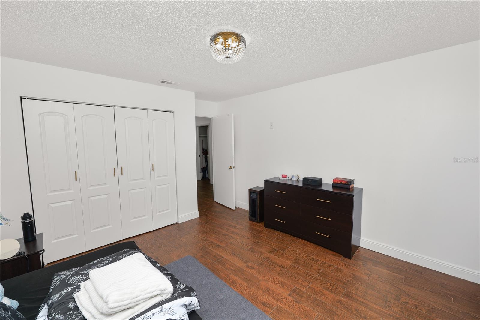 Image 20 of 41 For 11902 Lakemist Circle 11902