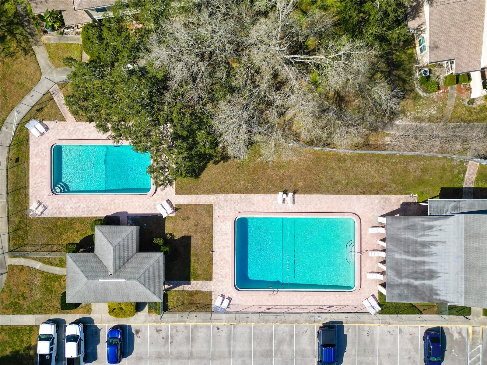 Image 32 of 41 For 11902 Lakemist Circle 11902