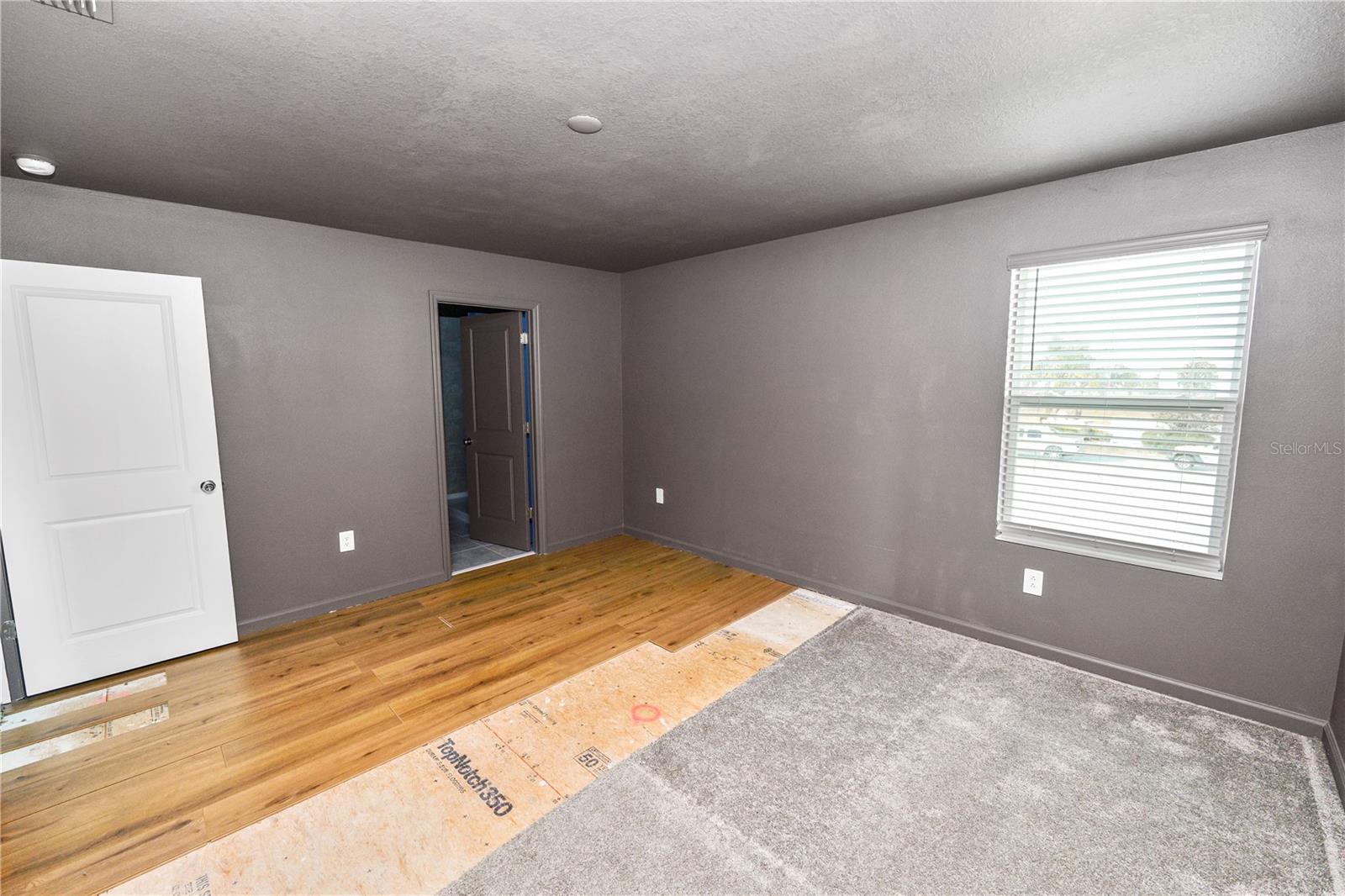 Image 17 of 33 For 1465 Deepwater Circle