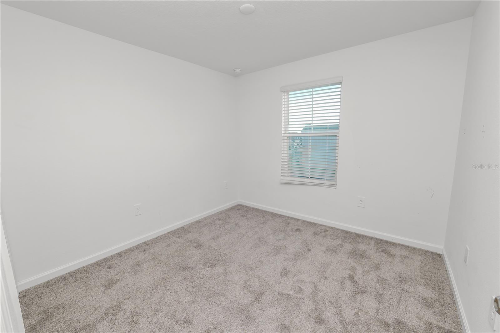 Image 25 of 33 For 1465 Deepwater Circle