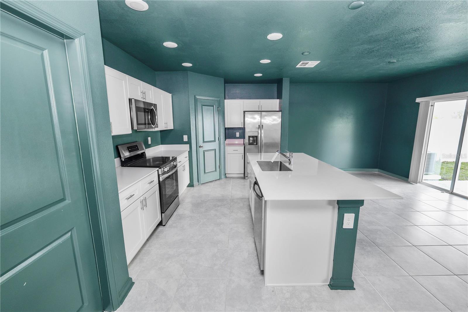 Image 9 of 33 For 1465 Deepwater Circle