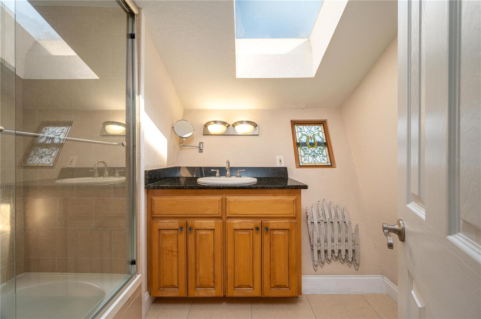 Image 19 of 44 For 2 Casarena Court