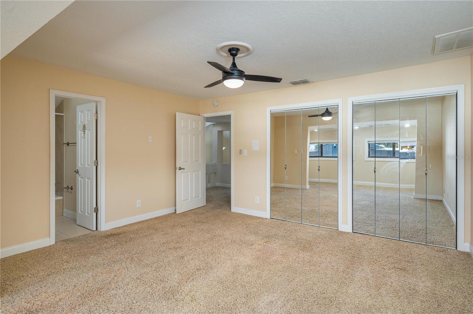 Image 28 of 44 For 2 Casarena Court