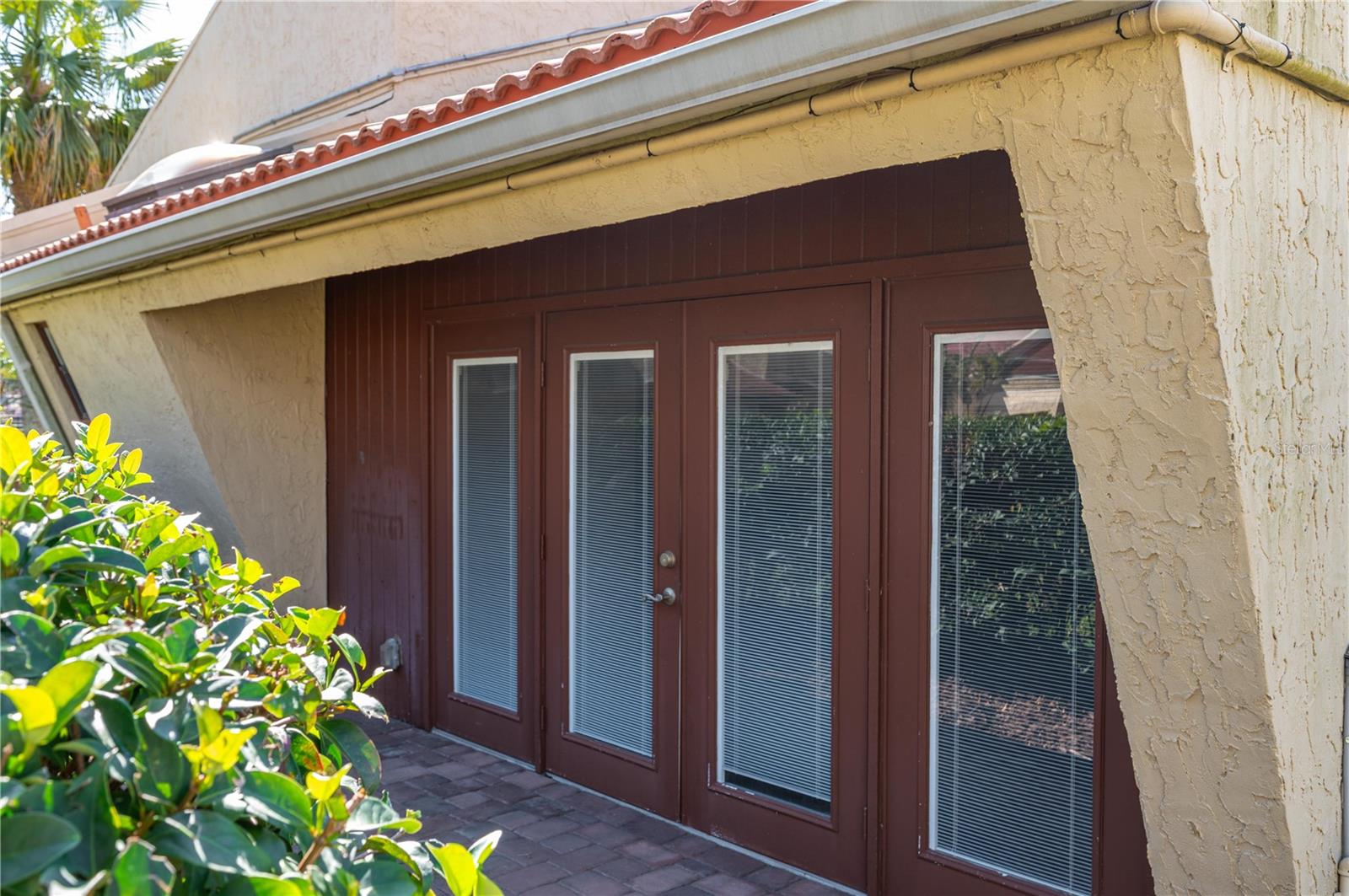 Image 33 of 44 For 2 Casarena Court