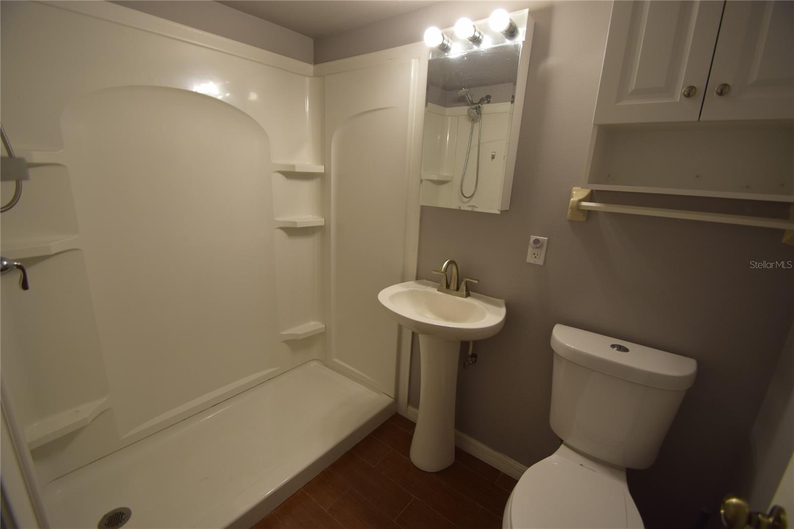 Image 10 of 10 For 1005 New York Avenue 9