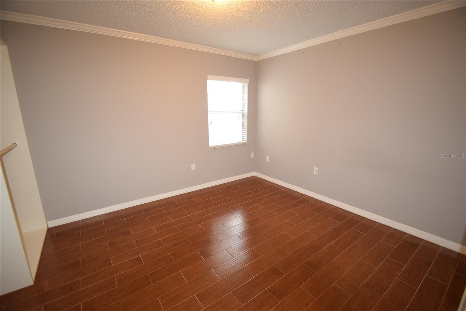 Image 7 of 10 For 1005 New York Avenue 9