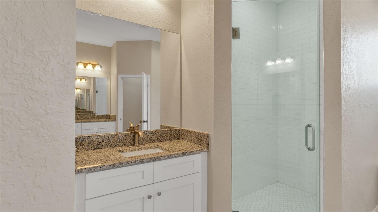 Image 12 of 27 For 6320 Woodhaven Drive