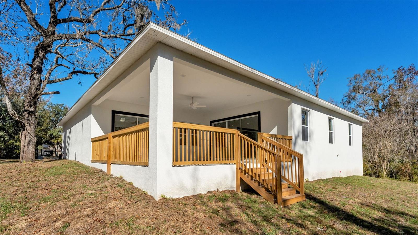 Image 17 of 27 For 6320 Woodhaven Drive