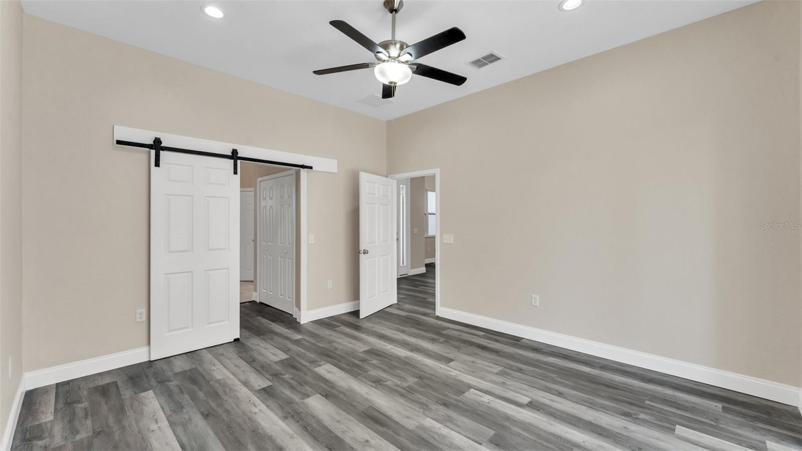 Image 9 of 27 For 6320 Woodhaven Drive