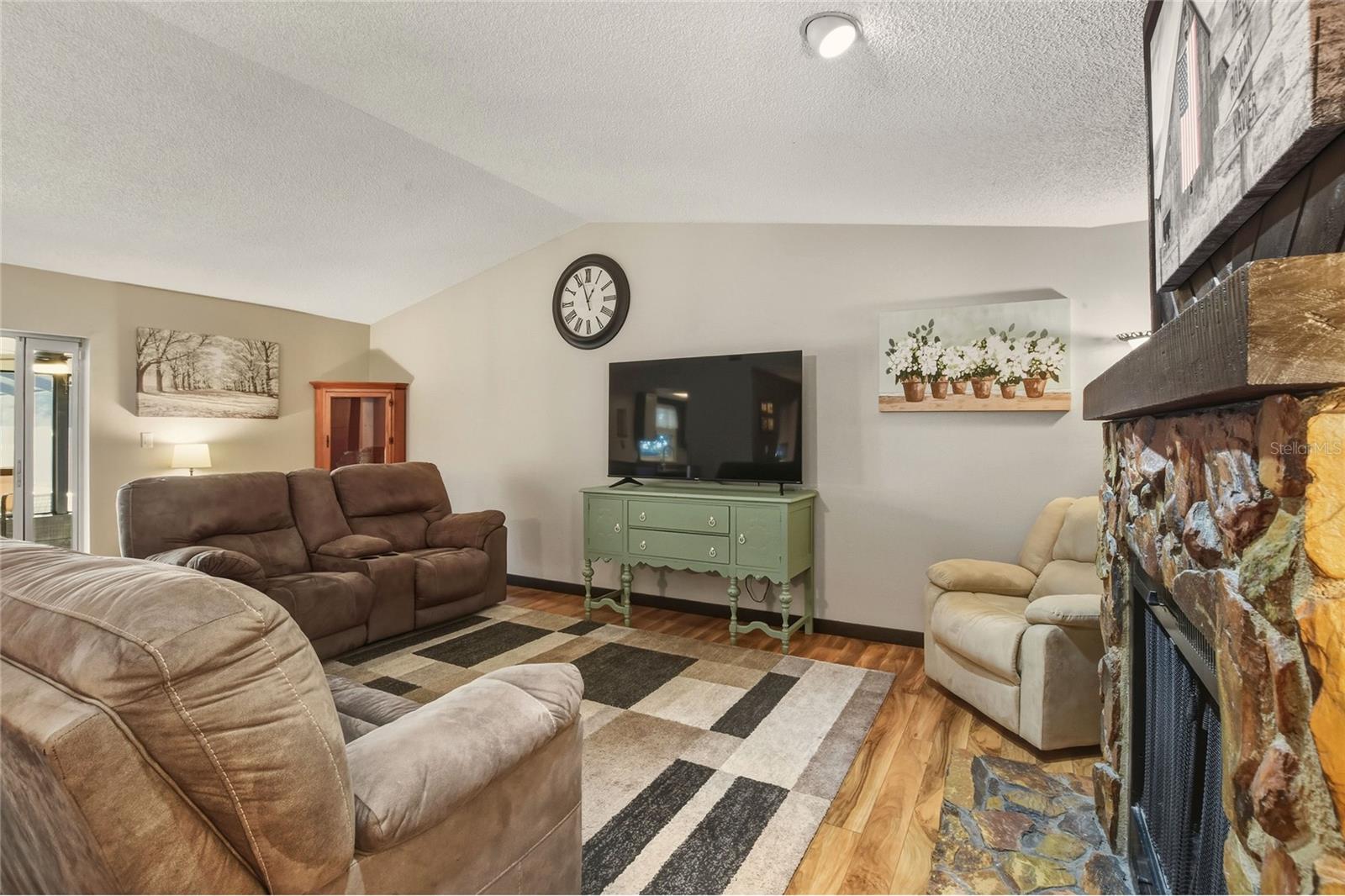 Image 10 of 52 For 4316 Pipkin Creek Road