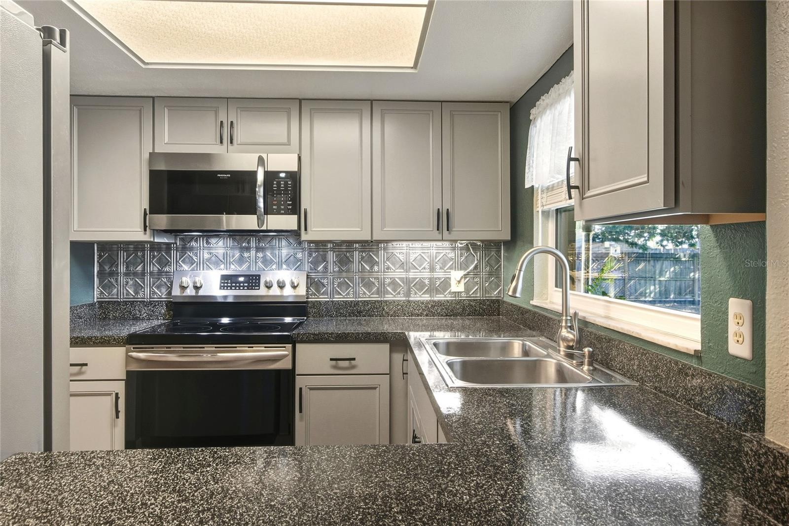 Image 15 of 52 For 4316 Pipkin Creek Road