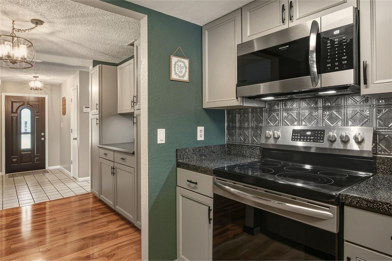 Image 17 of 52 For 4316 Pipkin Creek Road