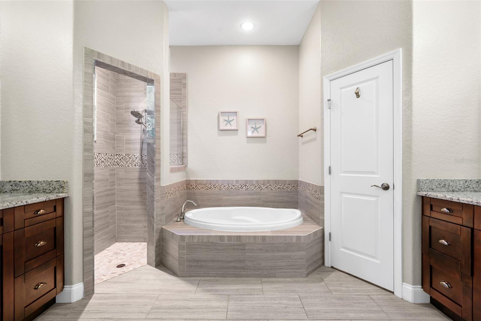 Image 16 of 40 For 3218 Pearly Drive