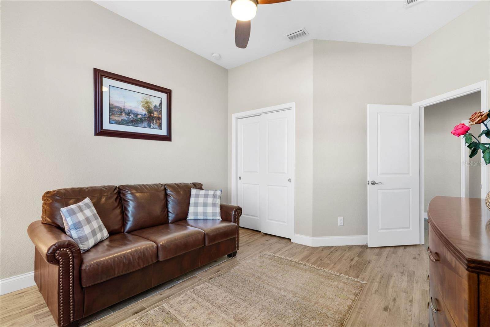 Image 24 of 40 For 3218 Pearly Drive