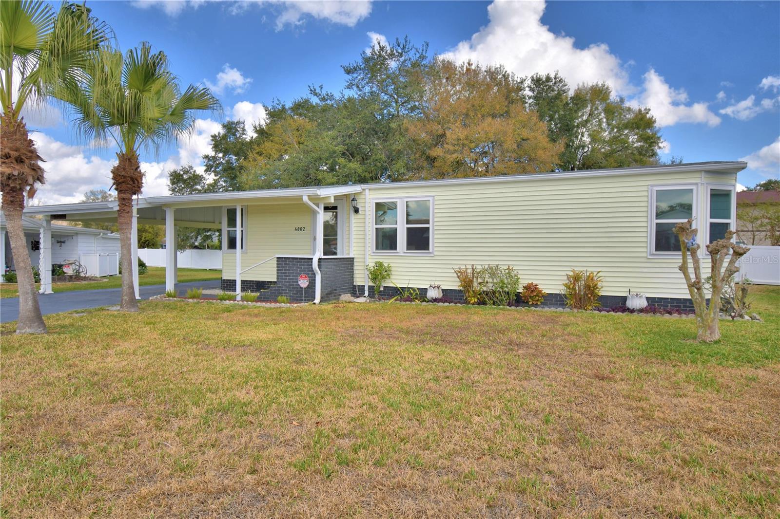 Image 2 of 52 For 4802 Colonnades Circle E