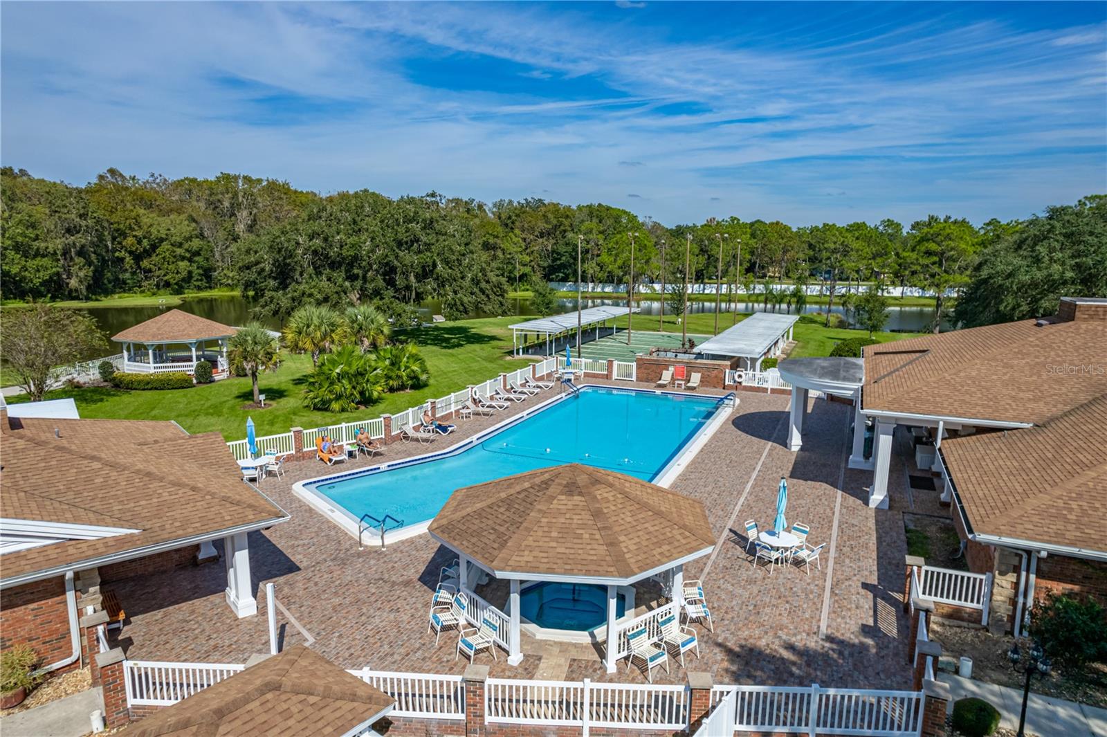 Image 51 of 52 For 4802 Colonnades Circle E