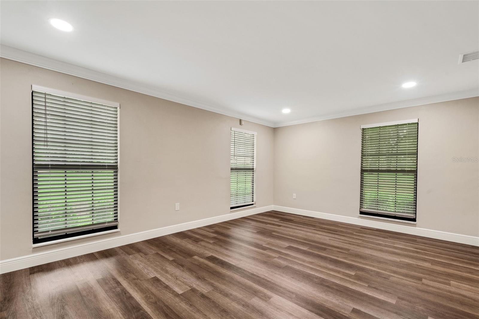 Image 11 of 45 For 7510 Catherine Drive