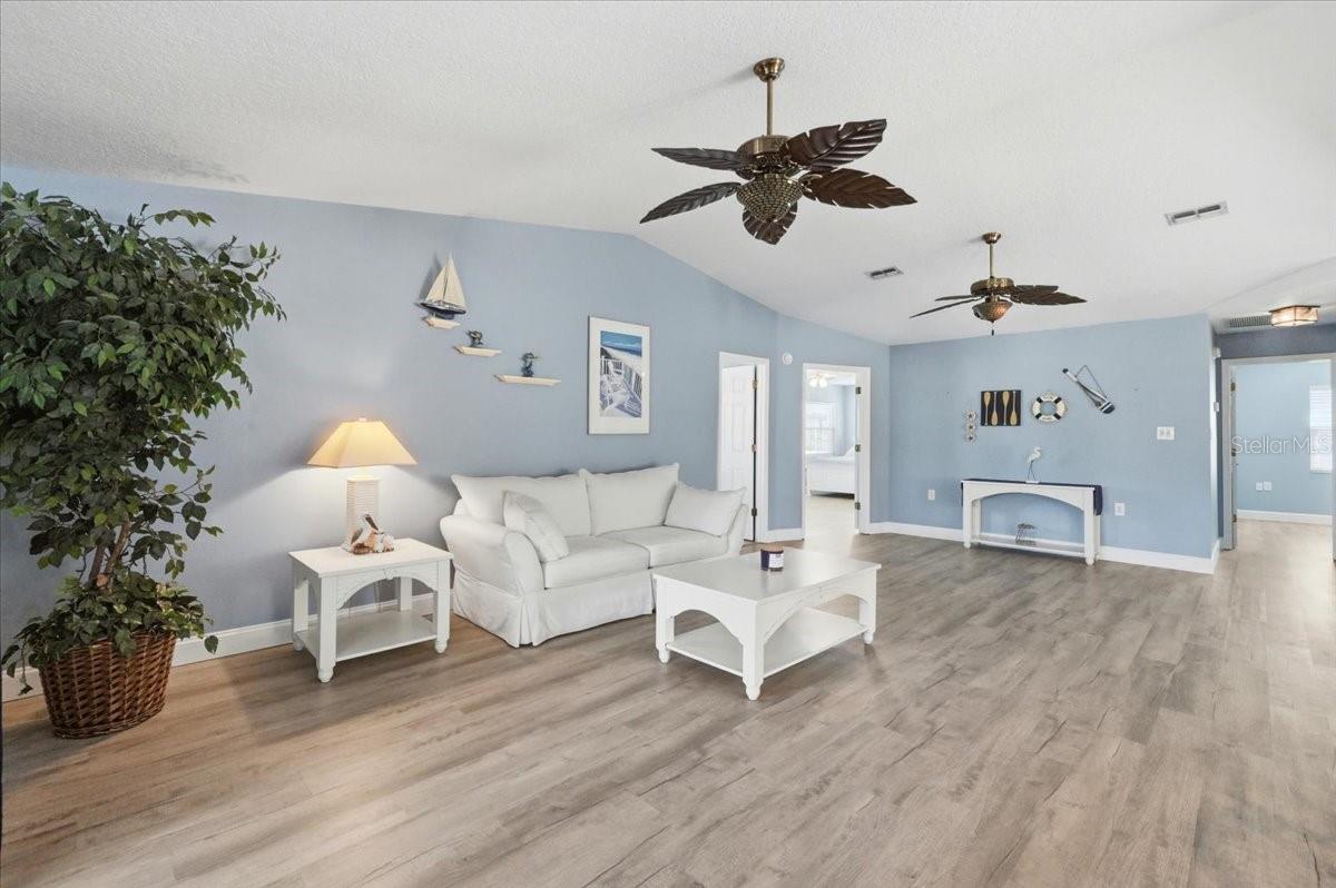 Image 2 of 35 For 6140 Seagull Lane