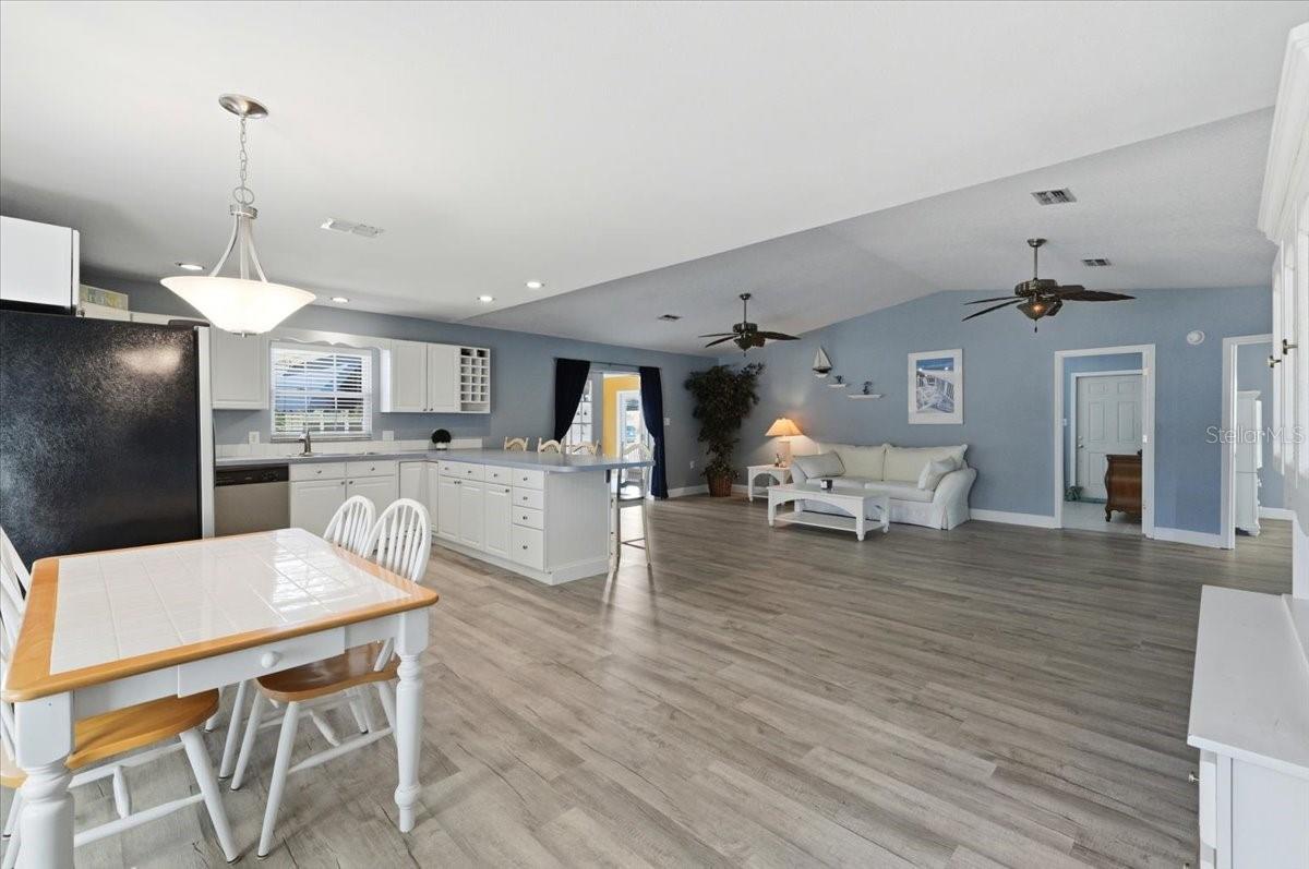 Image 7 of 35 For 6140 Seagull Lane