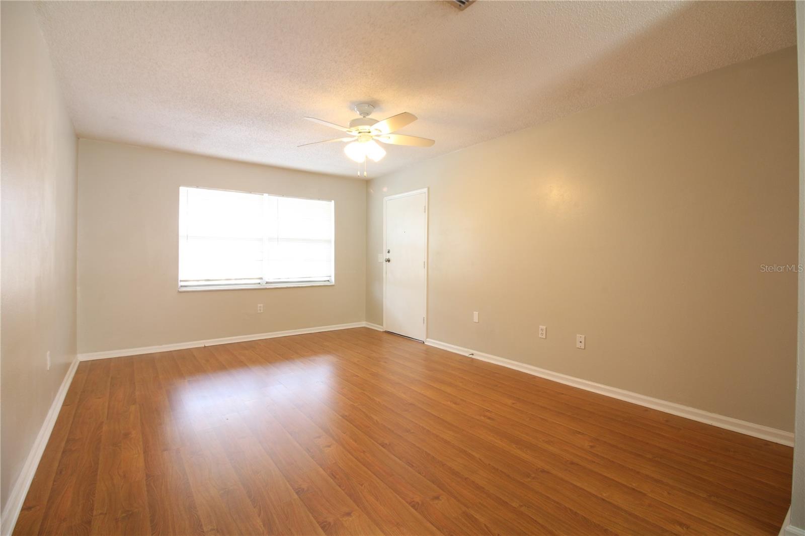 Image 3 of 19 For 1920 Edgewood Drive K8