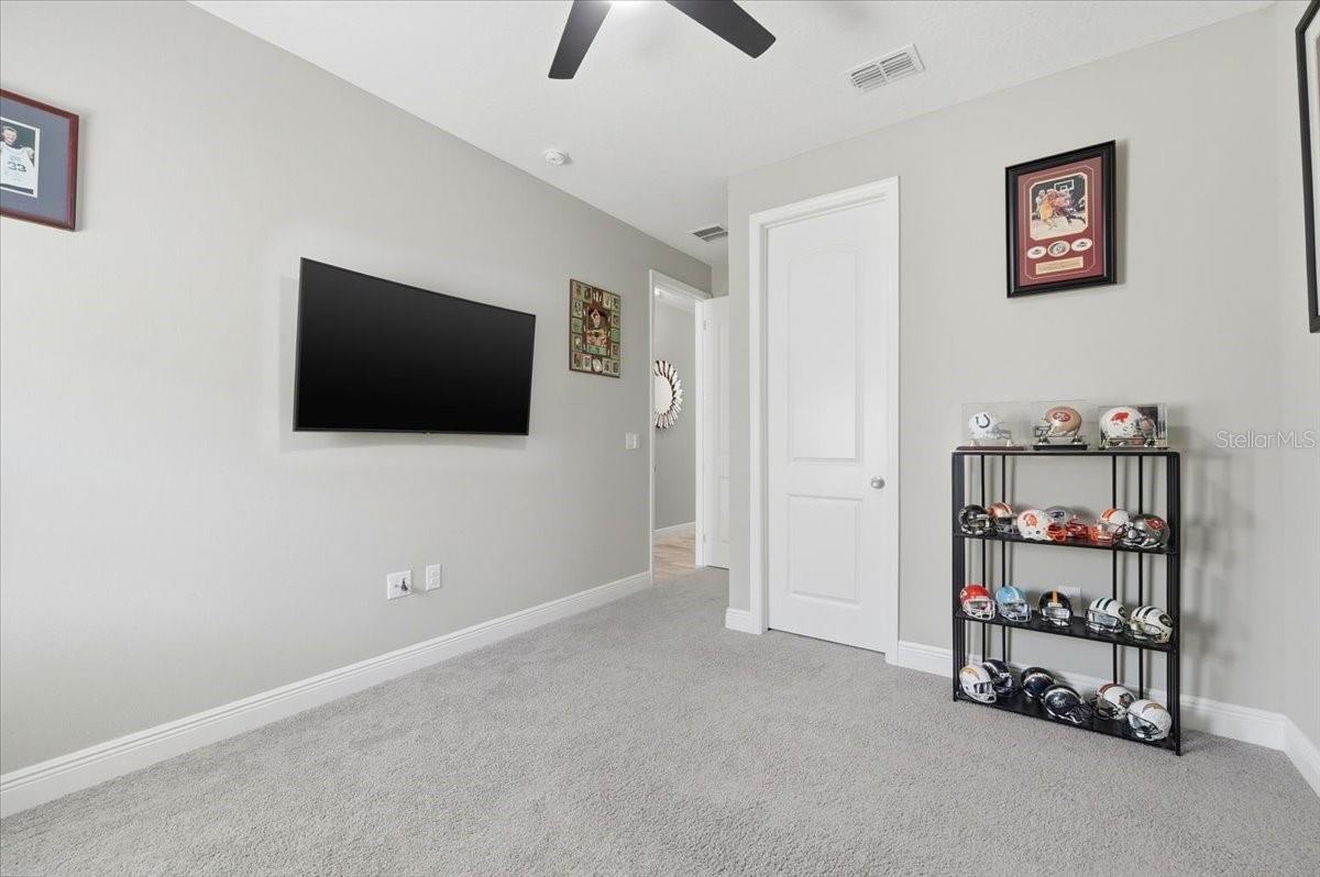 Image 26 of 51 For 14914 15th Street E