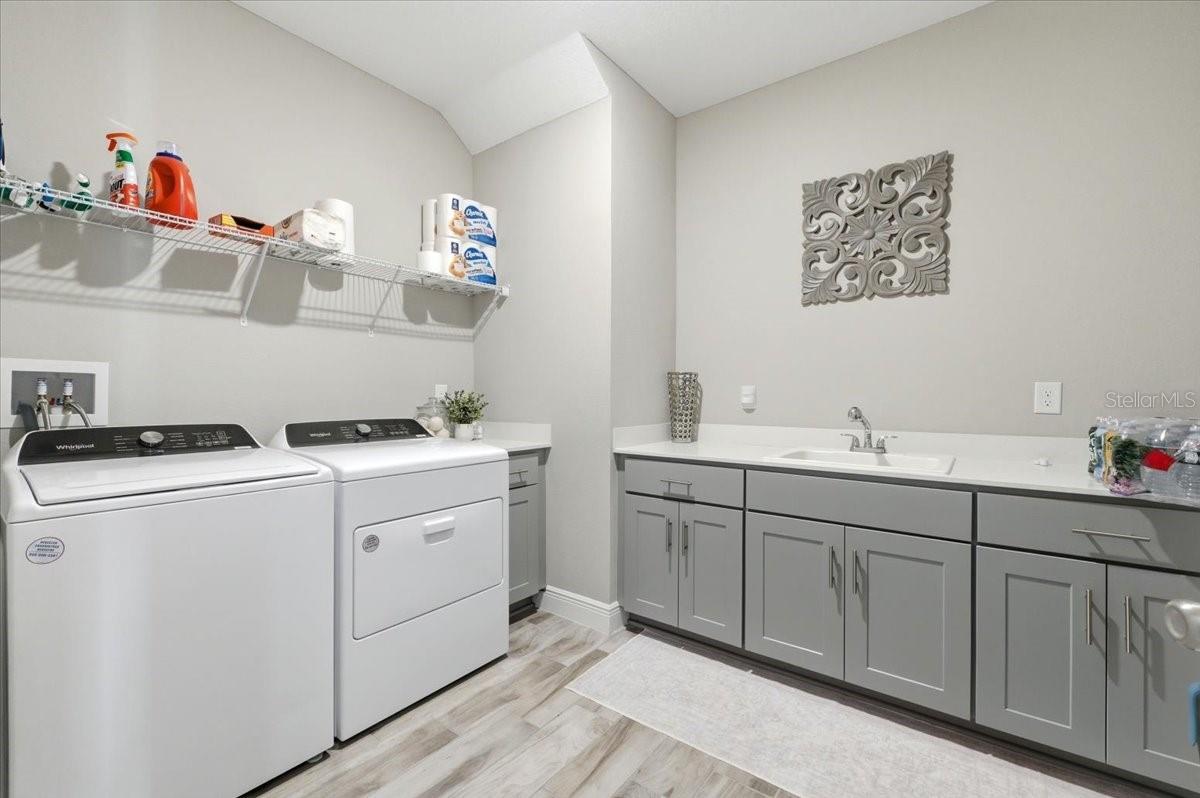 Image 33 of 51 For 14914 15th Street E