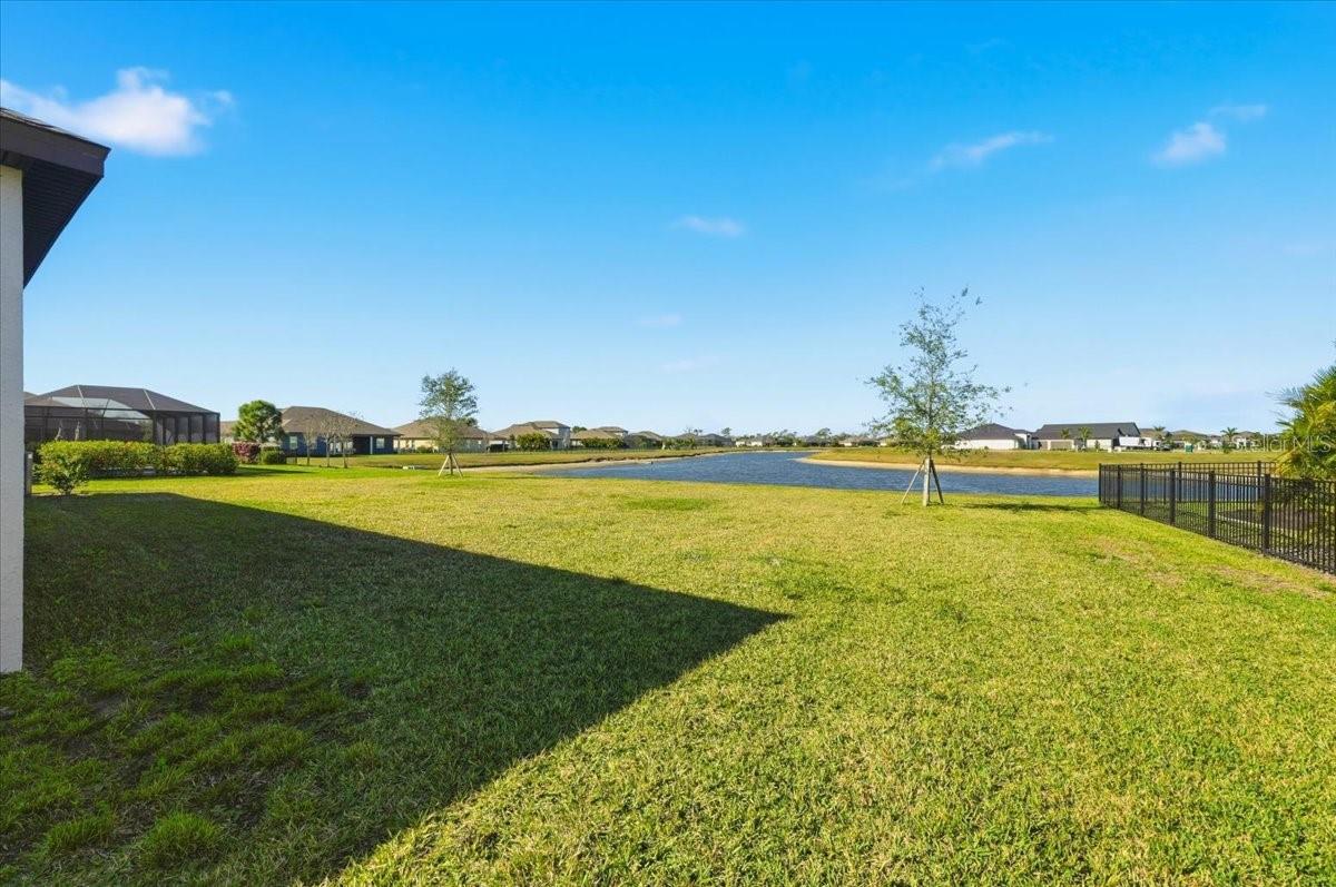 Image 40 of 51 For 14914 15th Street E