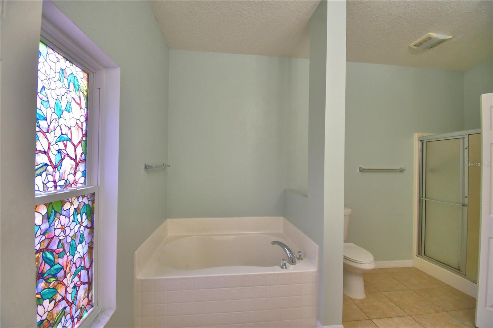 Image 39 of 70 For 5610 Forest Ridge Drive