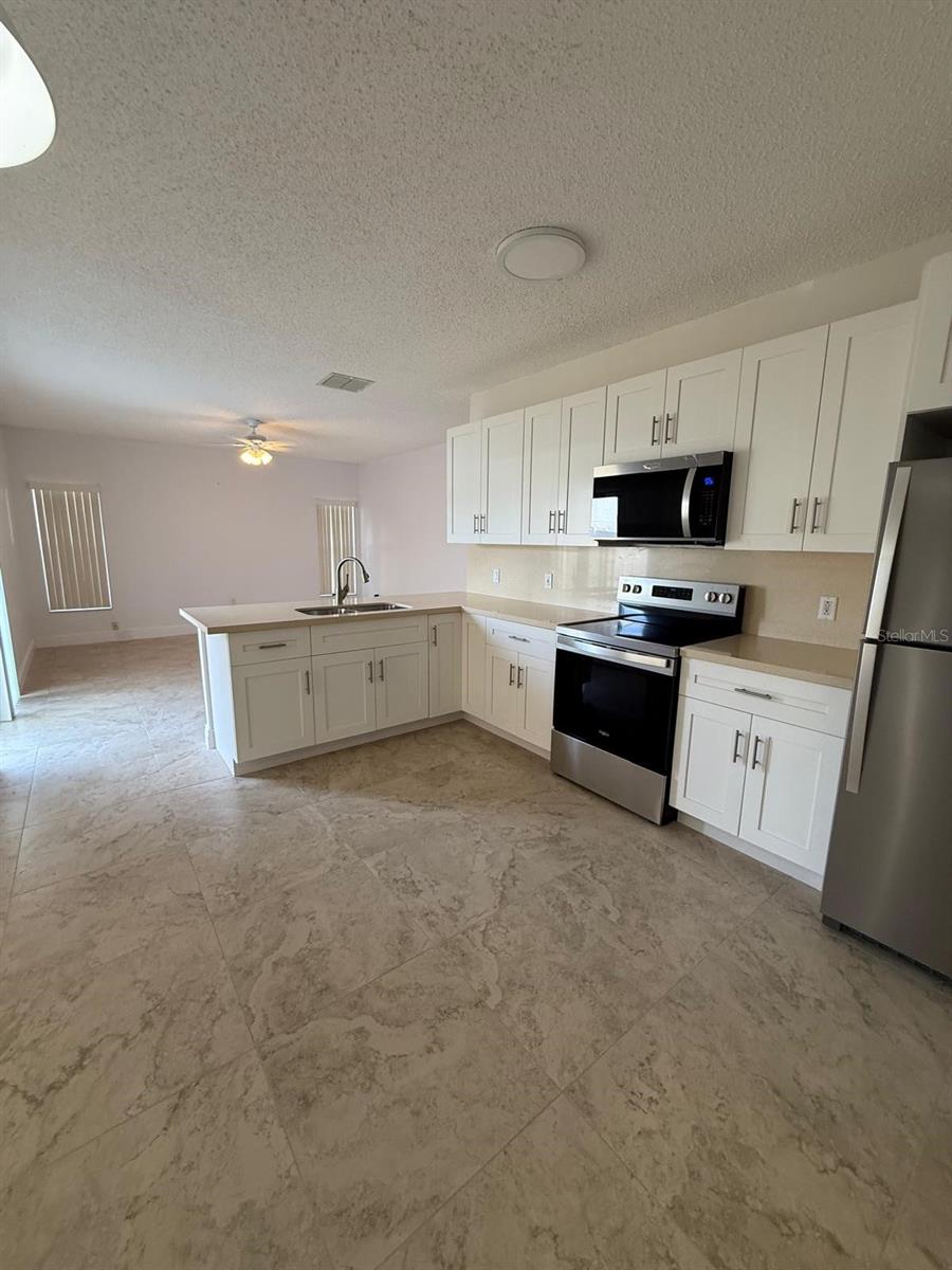 Image 5 of 17 For 315 Edgewood Court