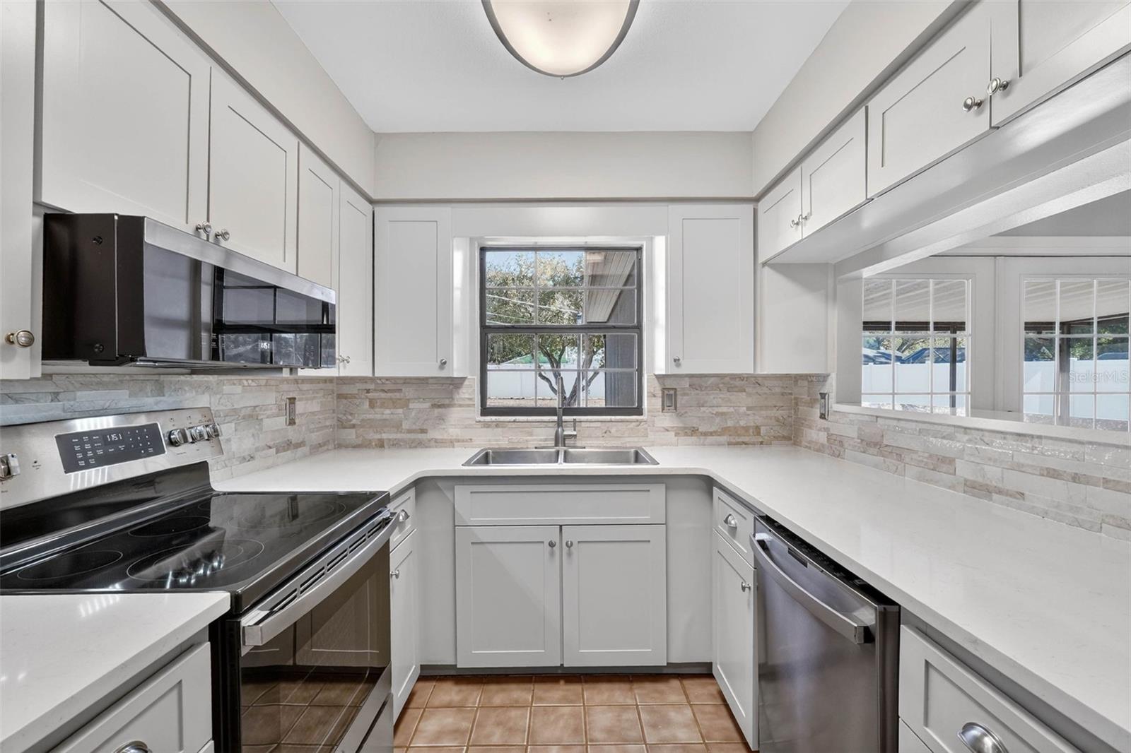 Image 10 of 42 For 6411 Cromwell Road