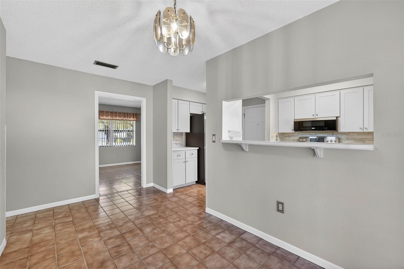 Image 19 of 42 For 6411 Cromwell Road